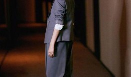 娱乐吃瓜酱霸道总裁衬衫